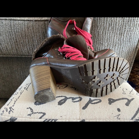 Women’s boots - Picture 3 of 3